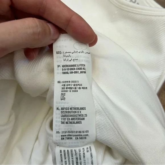 Abercrombie & Fitch YPB seamlessCORE Ribbed Scuba Tank White XS NWT - Picture 5 of 9